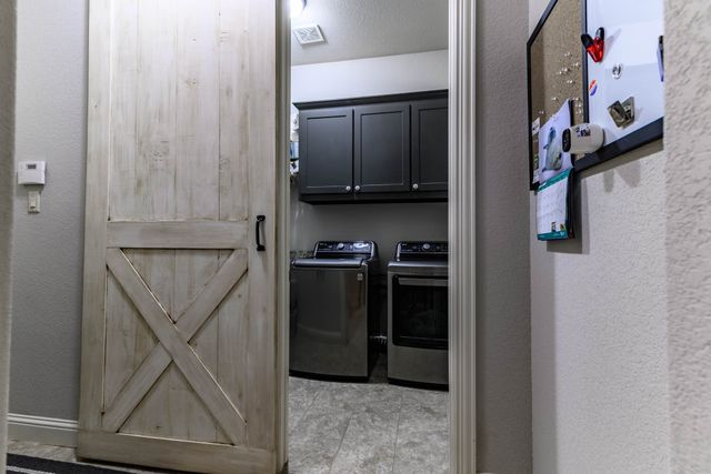 1305 Chisholm Trail Court, Midlothian, TX 76065