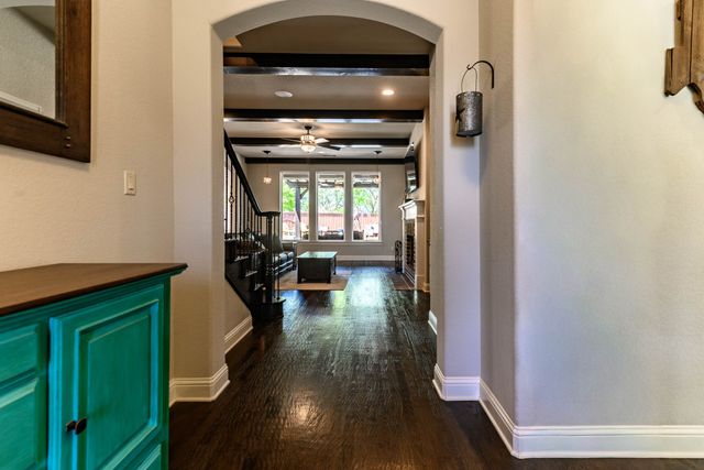 1305 Chisholm Trail Court, Midlothian, TX 76065