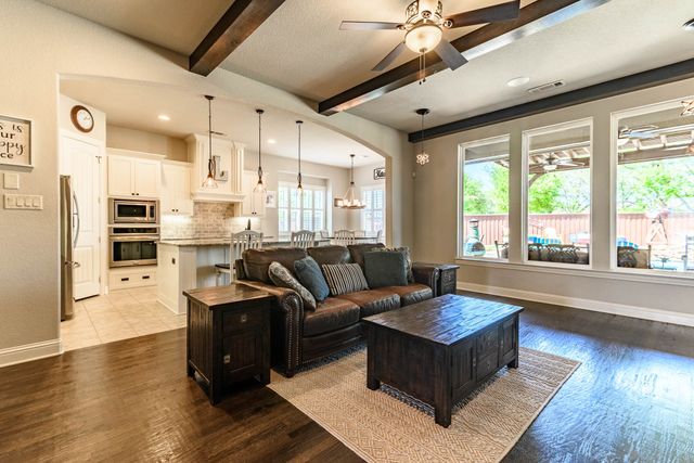 1305 Chisholm Trail Court, Midlothian, TX 76065