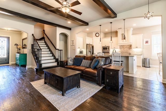 1305 Chisholm Trail Court, Midlothian, TX 76065