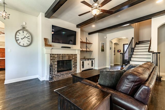 1305 Chisholm Trail Court, Midlothian, TX 76065