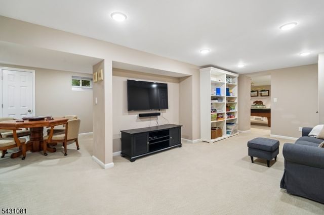 65 Coddington Dr, New Providence Boro, NJ 07974