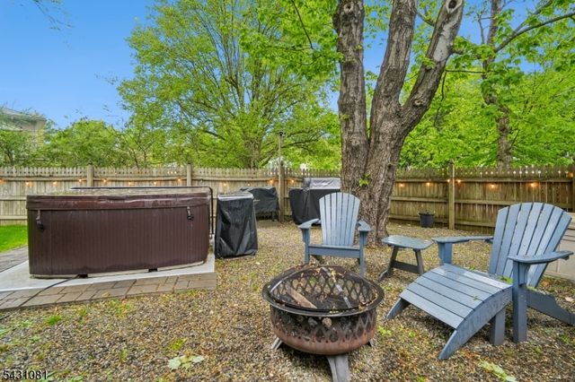 65 Coddington Dr, New Providence Boro, NJ 07974