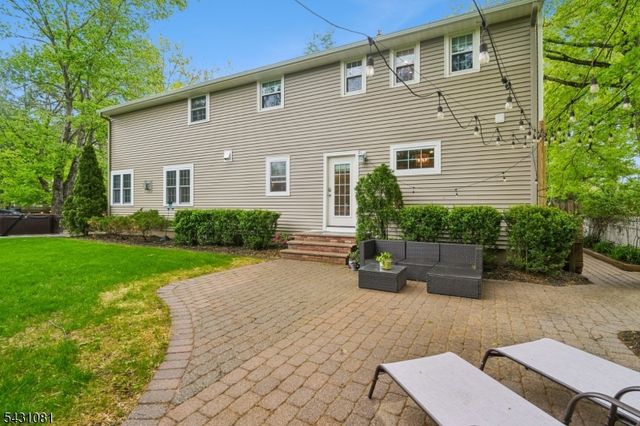 65 Coddington Dr, New Providence Boro, NJ 07974