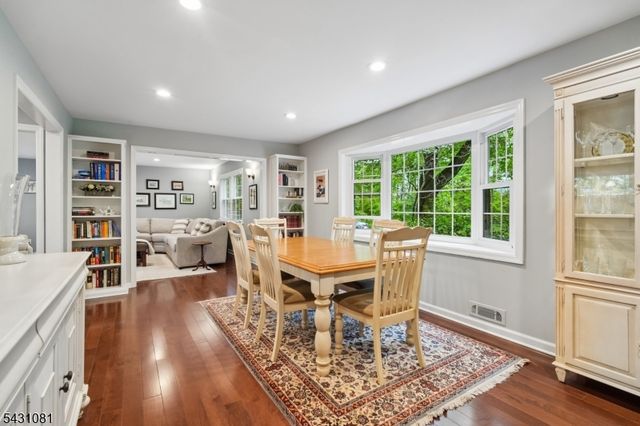 65 Coddington Dr, New Providence Boro, NJ 07974