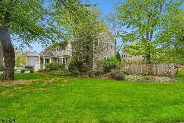 65 Coddington Dr, New Providence Boro, NJ 07974