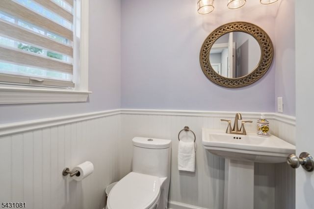 65 Coddington Dr, New Providence Boro, NJ 07974