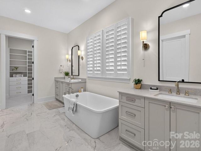 19329 Youngblood Road W 4, Charlotte, NC 28278