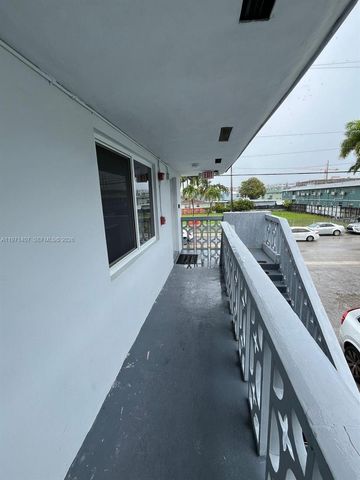 898 NW 45th Ave 42, Miami, FL 33126