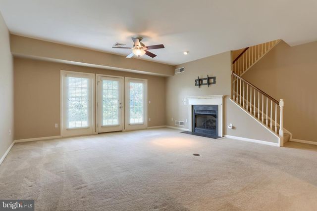 731 CREEKSIDE DR, Hummelstown, PA 17036