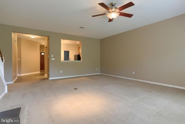 731 CREEKSIDE DR, Hummelstown, PA 17036