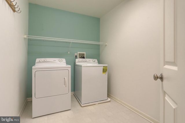 731 CREEKSIDE DR, Hummelstown, PA 17036