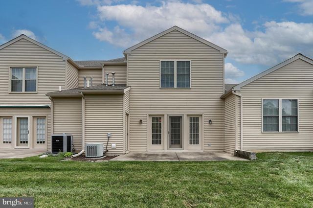 731 CREEKSIDE DR, Hummelstown, PA 17036