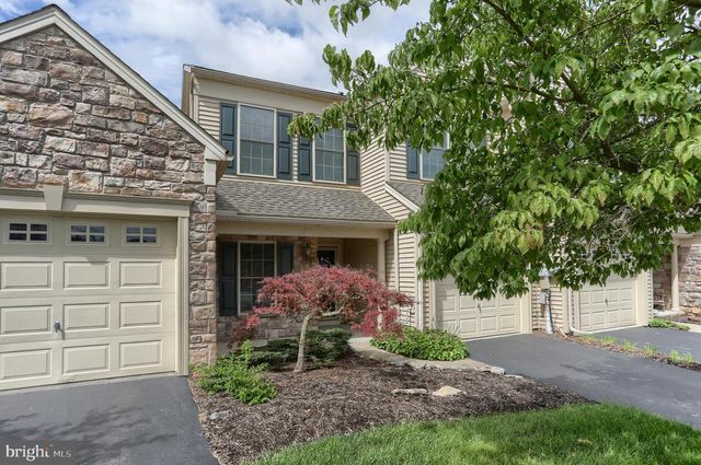731 CREEKSIDE DR, Hummelstown, PA 17036