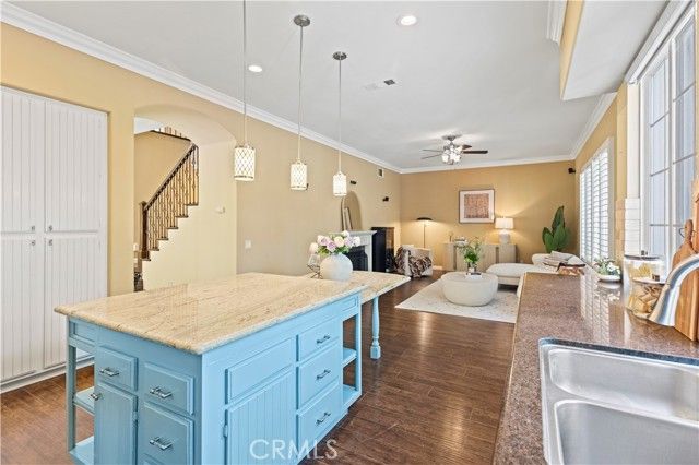 82 Winslow, Irvine, CA 92620