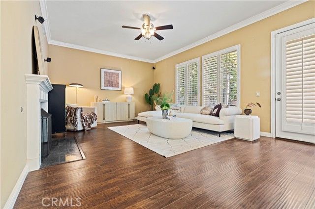 82 Winslow, Irvine, CA 92620