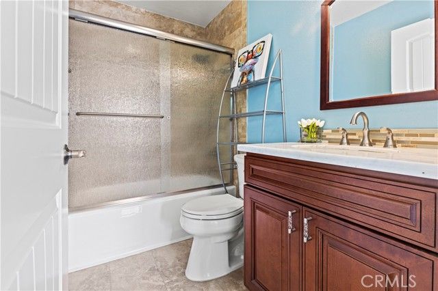 82 Winslow, Irvine, CA 92620