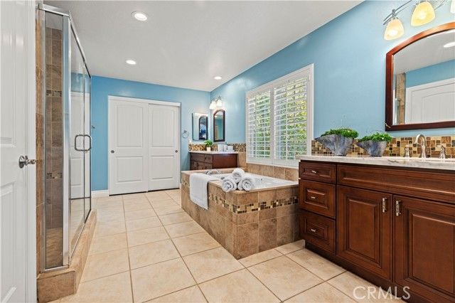 82 Winslow, Irvine, CA 92620