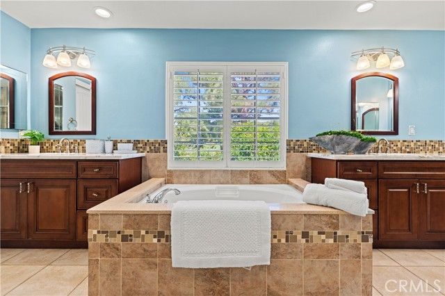 82 Winslow, Irvine, CA 92620