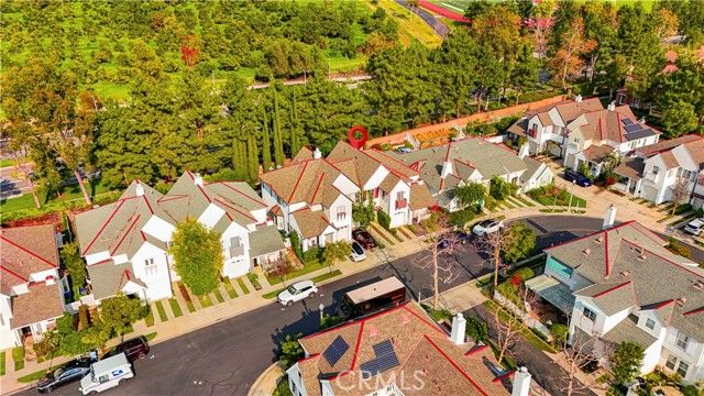 82 Winslow, Irvine, CA 92620