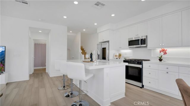 510 Bluegrass Way, Rancho Mission Viejo, CA 92694