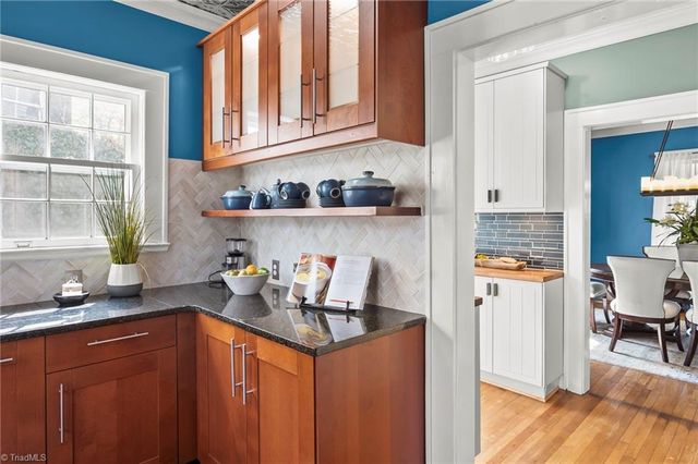 1106 West End Boulevard, Winston-salem, NC 27101