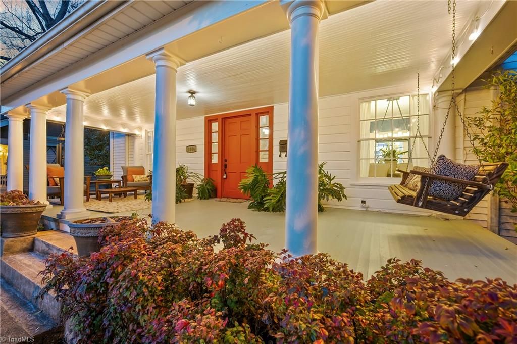 1106 West End Boulevard, Winston-salem, NC 27101