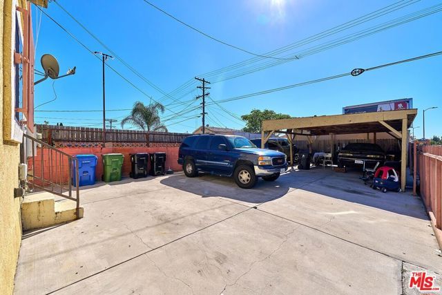 10800 S San Pedro Street, Los Angeles, CA 90061