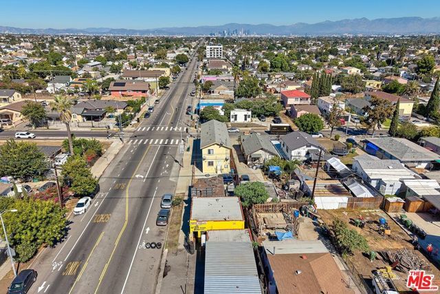 10800 S San Pedro Street, Los Angeles, CA 90061