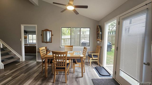 4165 Highcrest Drive, Brighton, MI 48116