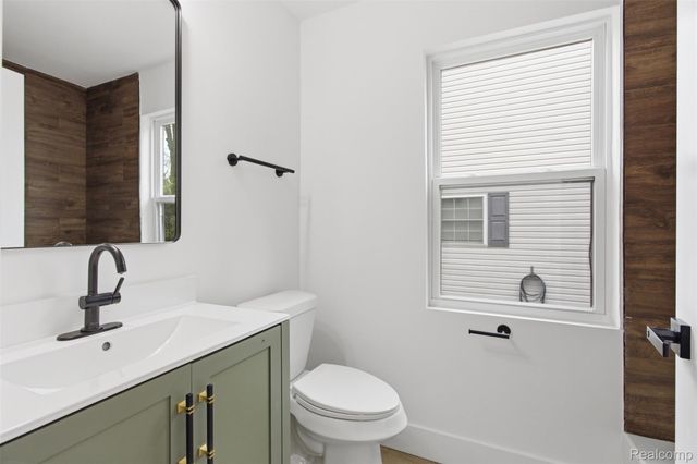 19377 Brentwood Street, Livonia, MI 48152