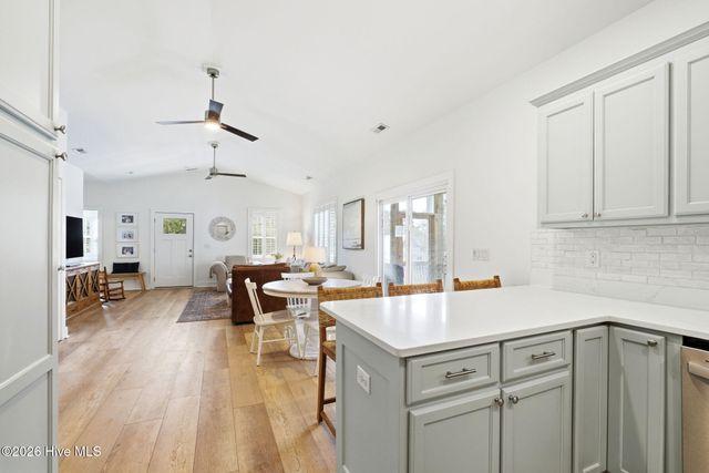 113 NE 54th Street, Oak Island, NC 28465