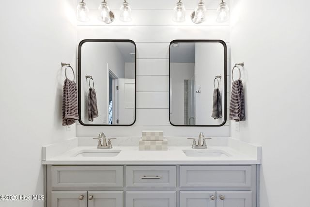 113 NE 54th Street, Oak Island, NC 28465