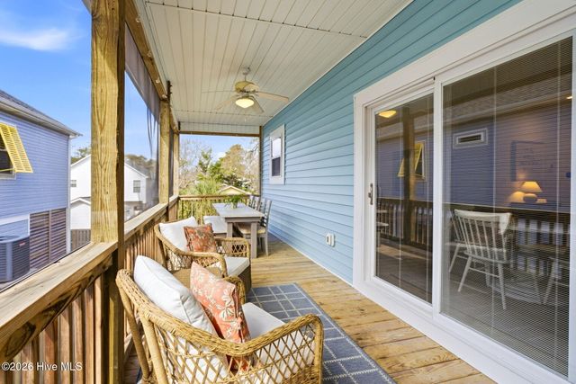 113 NE 54th Street, Oak Island, NC 28465