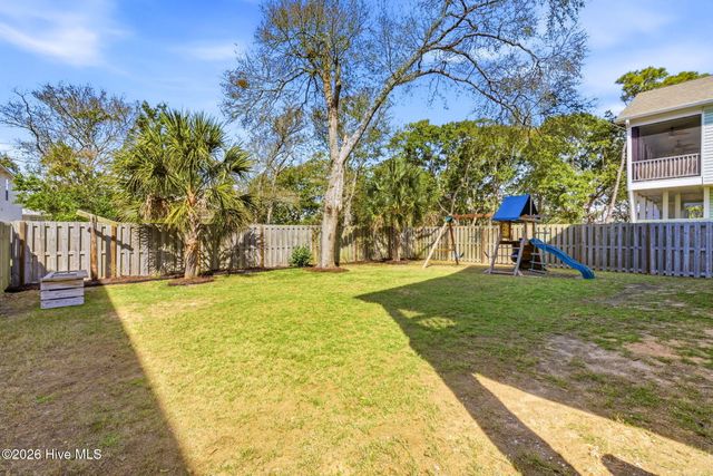 113 NE 54th Street, Oak Island, NC 28465