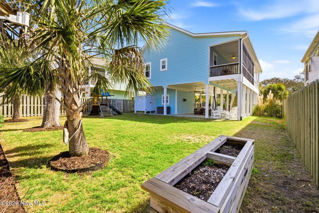 113 NE 54th Street, Oak Island, NC 28465