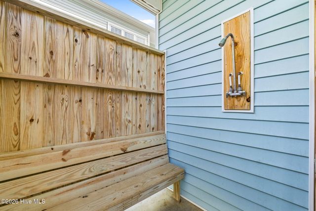 113 NE 54th Street, Oak Island, NC 28465