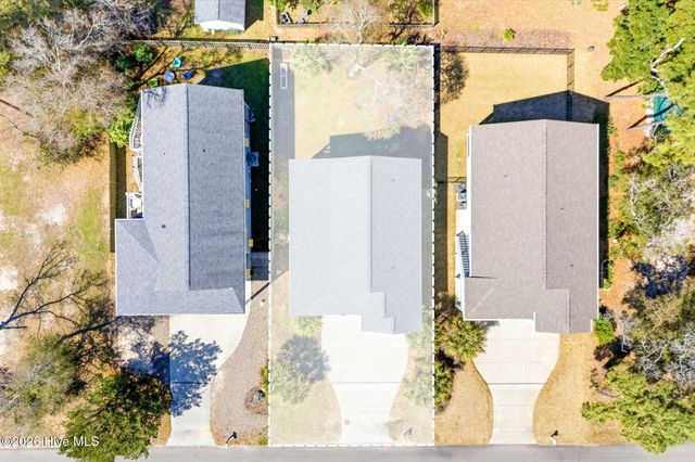 113 NE 54th Street, Oak Island, NC 28465