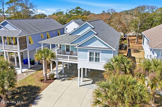 113 NE 54th Street, Oak Island, NC 28465