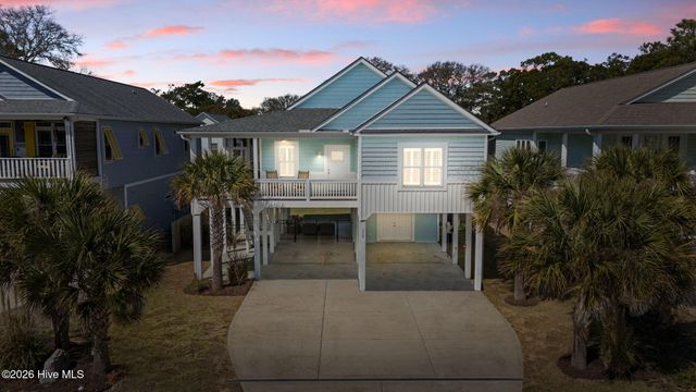 113 NE 54th Street, Oak Island, NC 28465