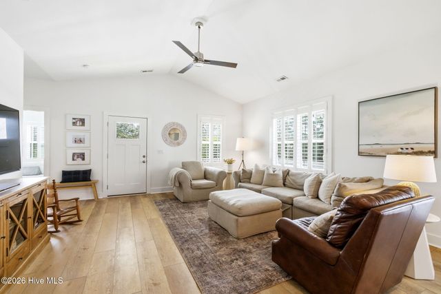 113 NE 54th Street, Oak Island, NC 28465