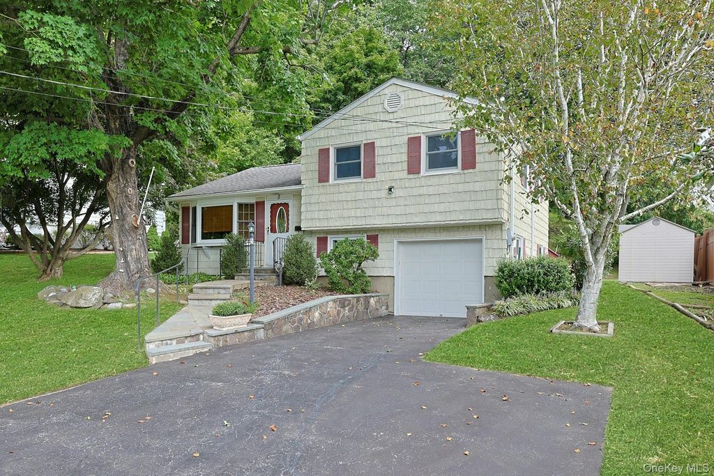 5 Seward Court, Montrose, NY 10548 — photo 2