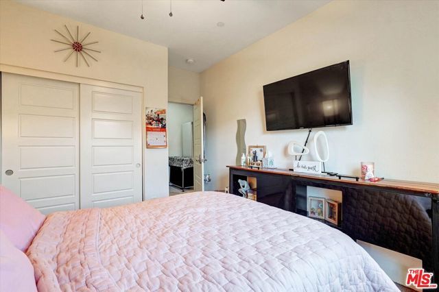 2431 Birchknoll Court 2, Simi Valley, CA 93063