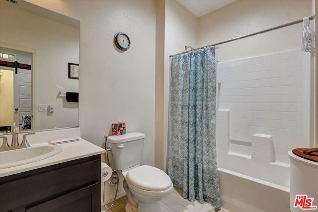 2431 Birchknoll Court 2, Simi Valley, CA 93063