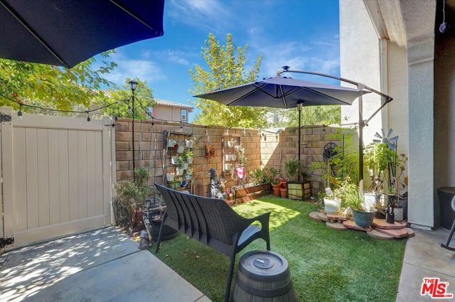 2431 Birchknoll Court 2, Simi Valley, CA 93063