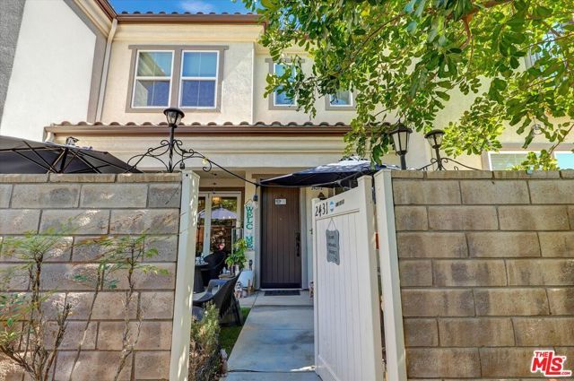 2431 Birchknoll Court 2, Simi Valley, CA 93063