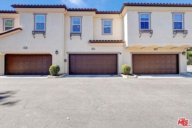 2431 Birchknoll Court 2, Simi Valley, CA 93063