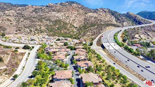 2431 Birchknoll Court 2, Simi Valley, CA 93063