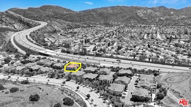 2431 Birchknoll Court 2, Simi Valley, CA 93063