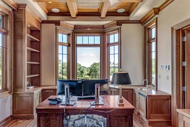 1 Redberry, Portola Valley, CA 94028